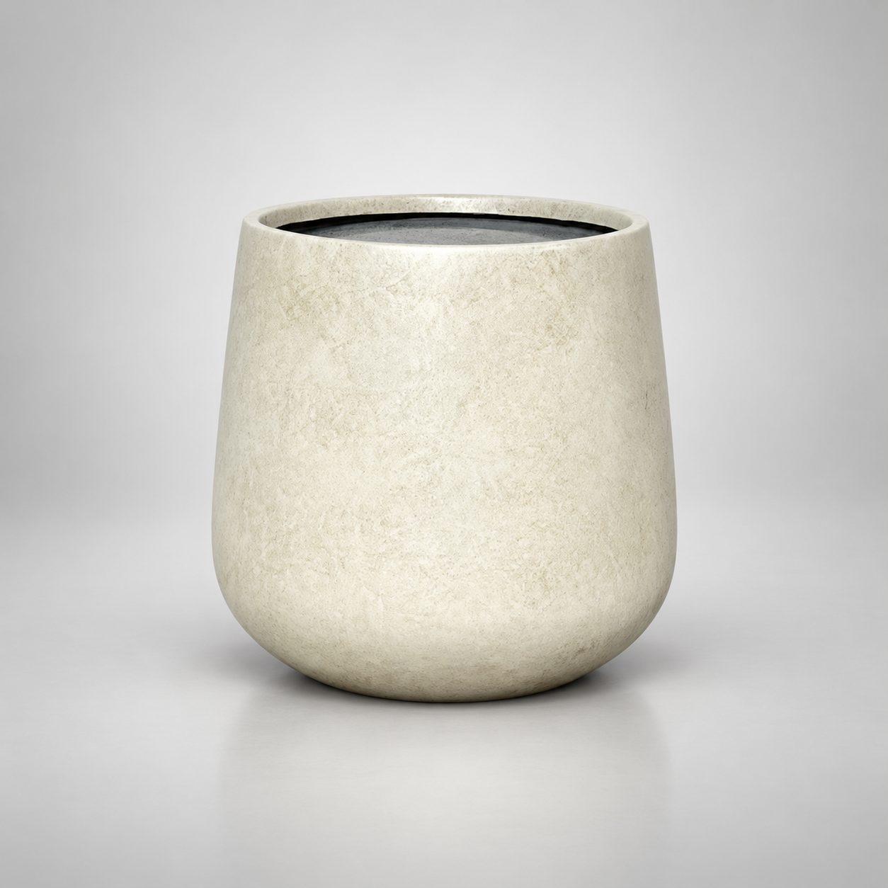 Pot de fleurs Nagi en composite minéral, couleur blanc amande