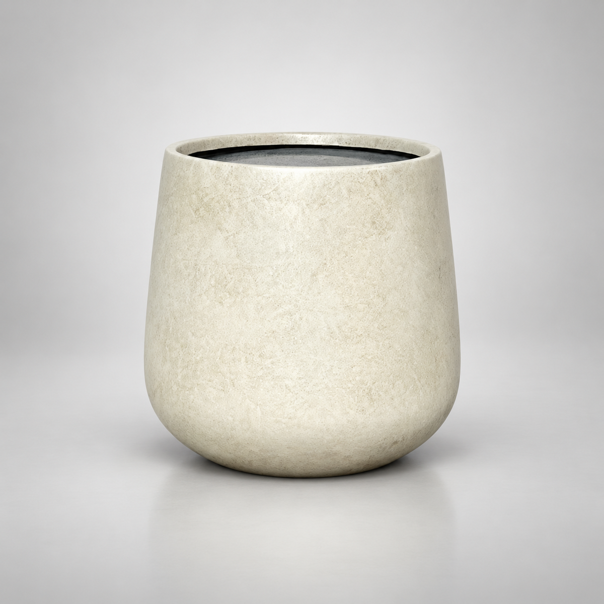 Pot de fleurs Nagi en composite minéral, couleur blanc amande