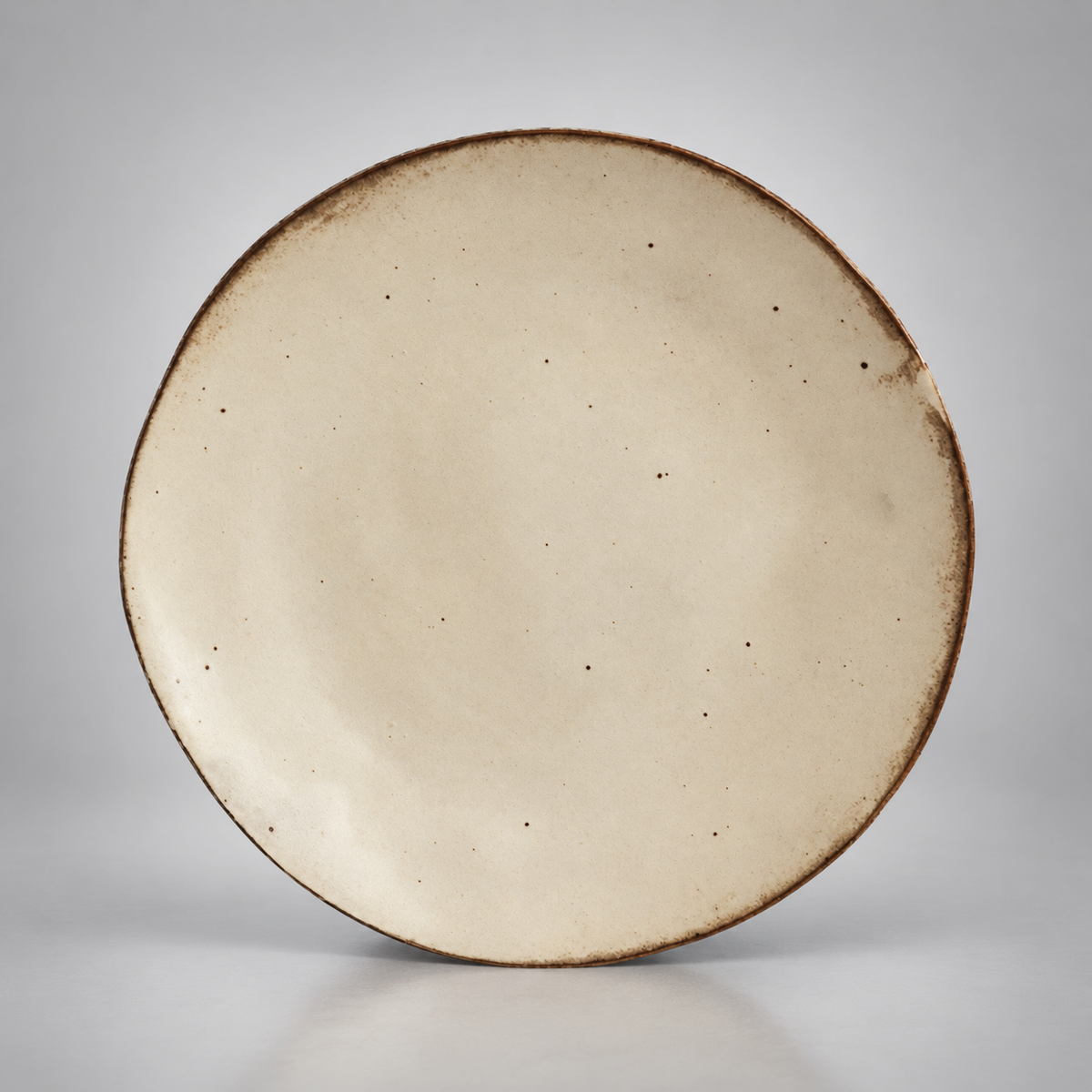 Assiette Mokume en grès artisanal émaillé – vue principale